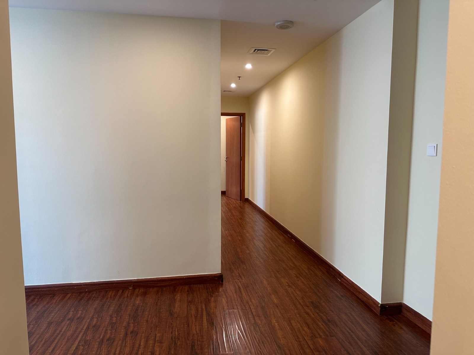 2-Bedroom Unfurnished Apartment : For Rent in 📍 MAG 218 – Dubai Marina — view 6